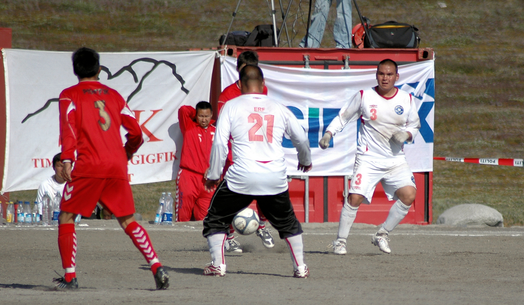 Grönlands Fussball soll international werden
