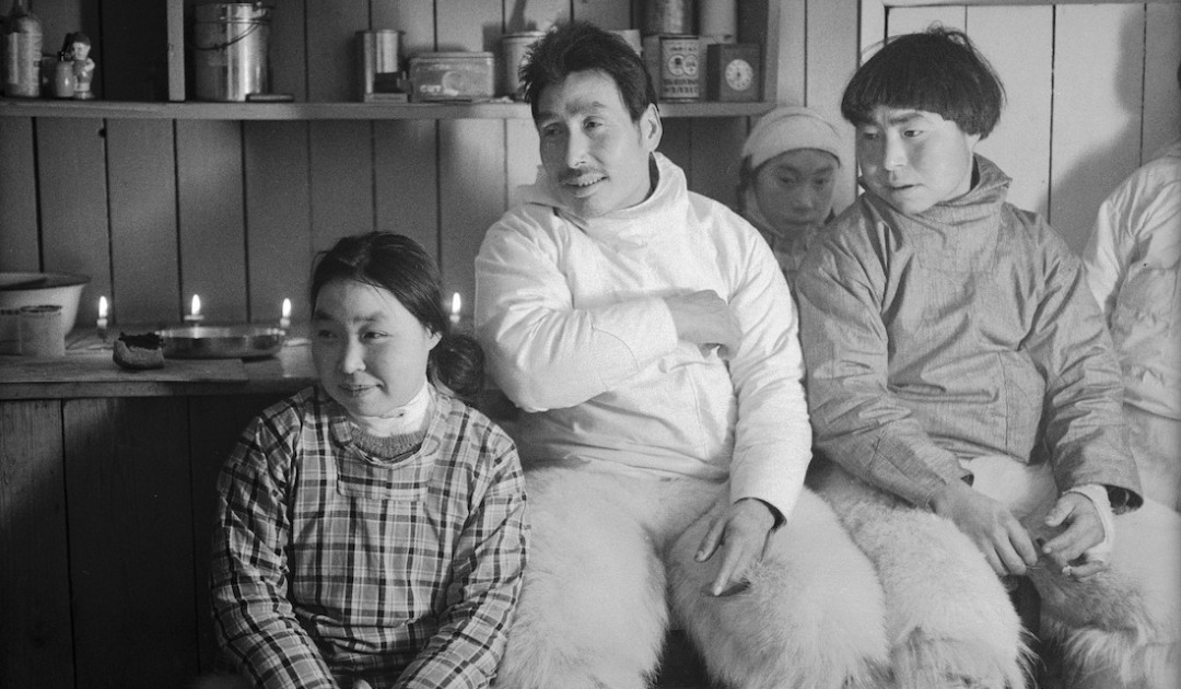 The great Inuit hunter Nukagpiánguak Imerârssuk and his wife Inalúnguak. Nukagpiánguak was known breed his sled dogs with wolves. photo: Erik Holtved, credit: Arctic Institute